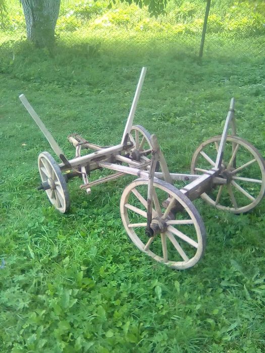 Теліги,вози,колеса ,орчики осі,сани