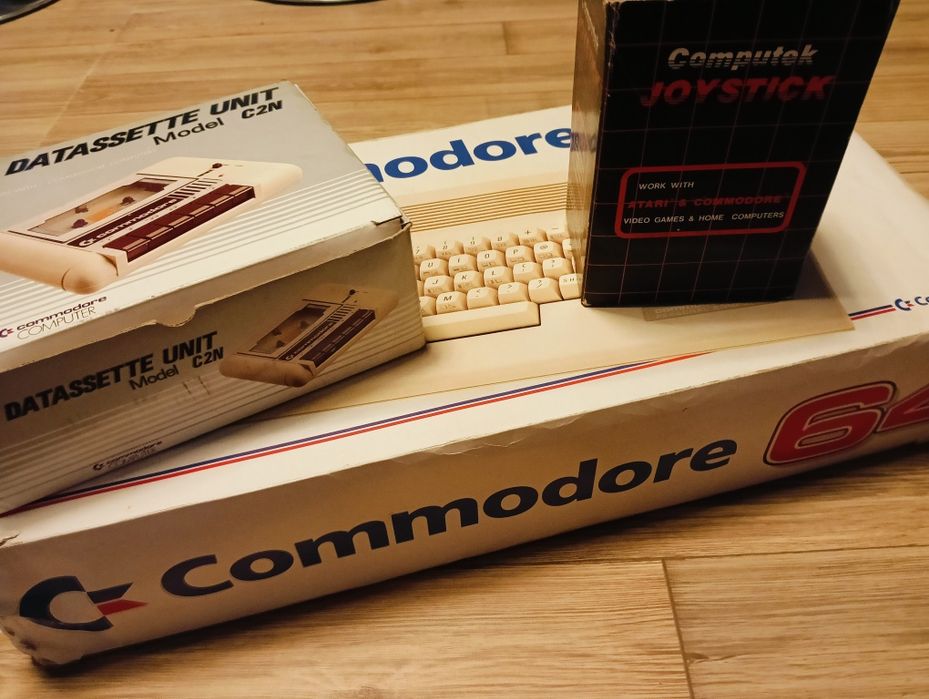 Commodore C 64 fainy zestaw