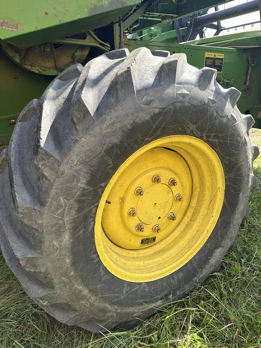 Комбайн John Deere 955