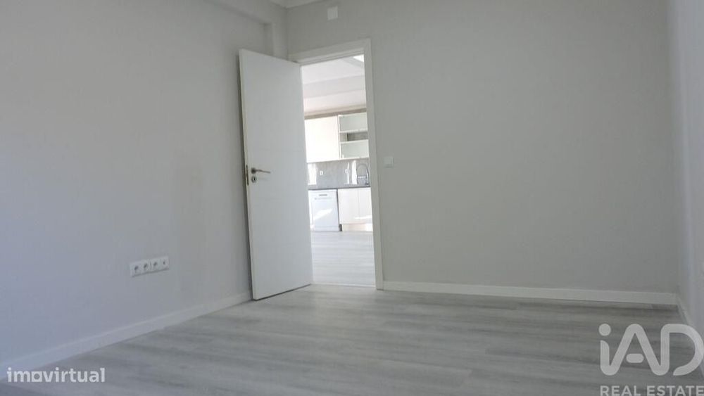 Apartamento T2 em São Sebastião