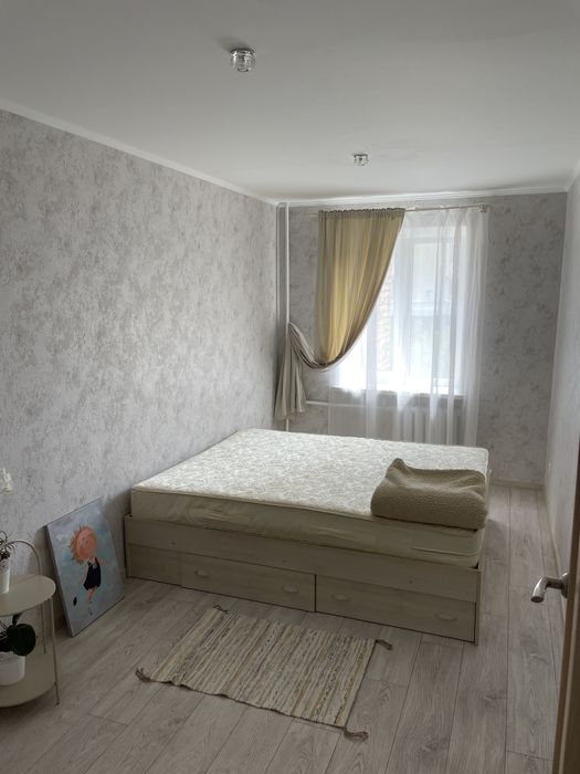 3-кім Євроремонт в центрі,дві окремі спальні ( варітсть за пару )