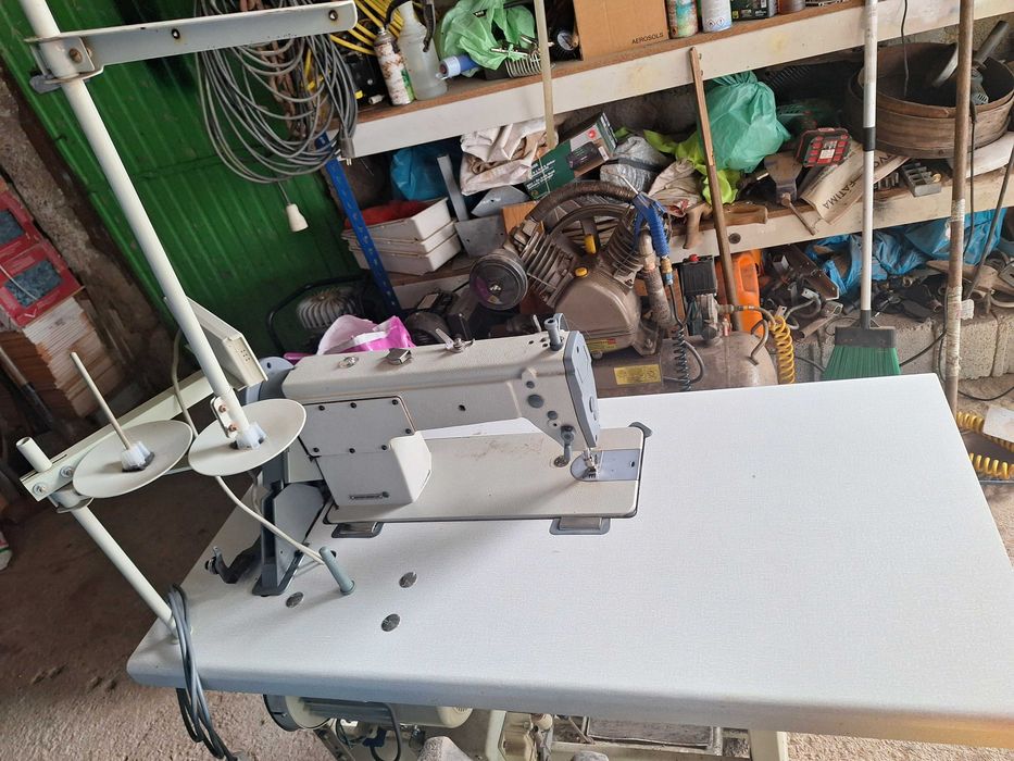 Máquina de costura