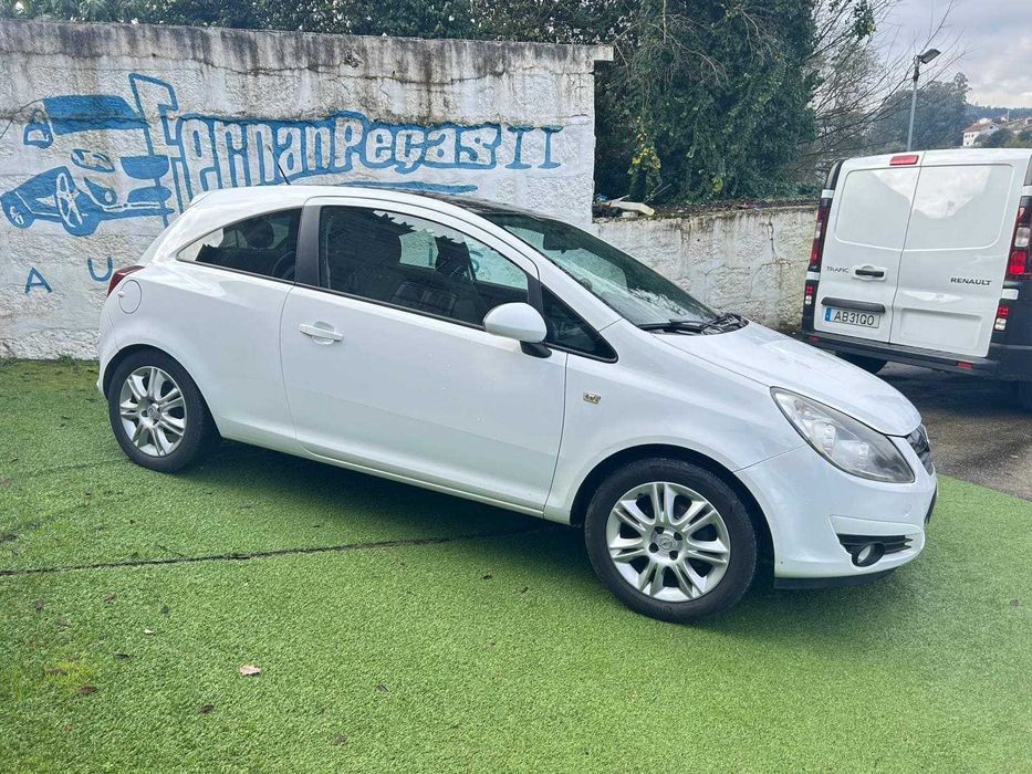 Opel Corsa 1.2I Black Edition