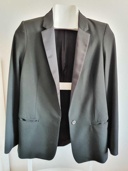 Blazer/casaco preto da Zara, com lapela acetinada, forrado, Tam S