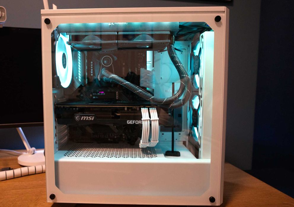 Komputer Gamingowy Ryzen 7 5700X3D + RTX 3080 + 32GB RAM