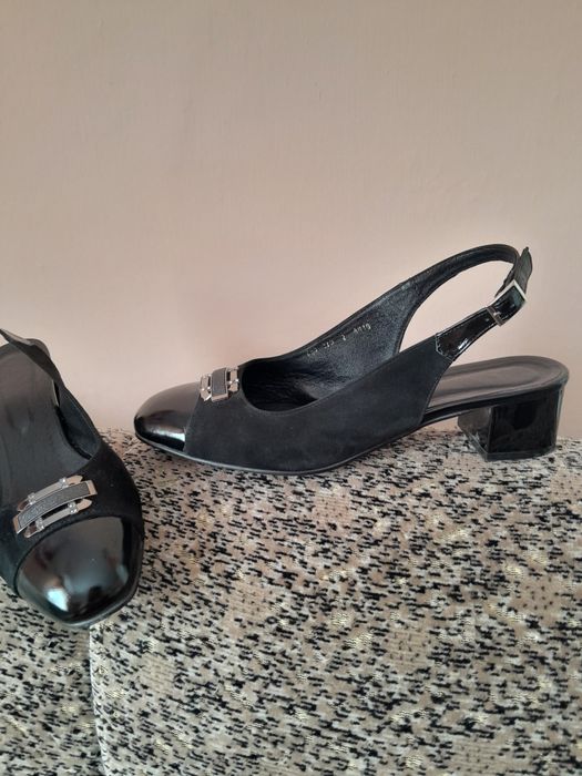 Босоніжки 44 розмір 29см