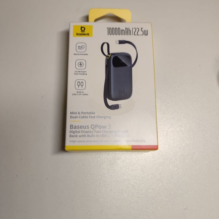 PowerBank Baseua 10000mah 22.5w з вбудованими кабелями iphone lightning і type-c повністю запакований