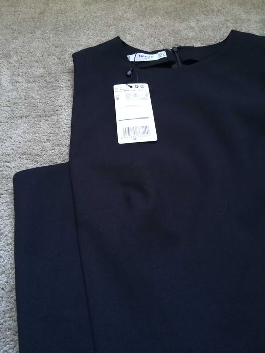 Vestido novo, estilo executivo, Mango, cor preta, tamanho S