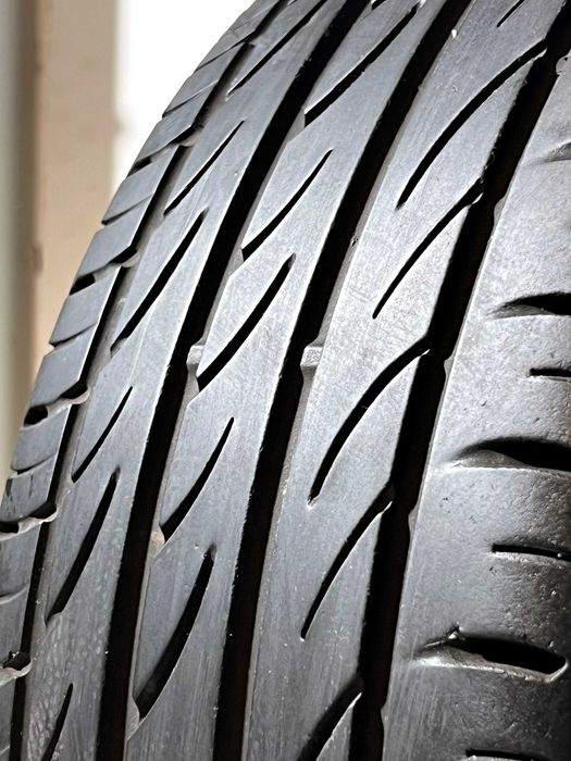Pneus Pirelli Pzero Nero - 205/40/17 - Excelentes