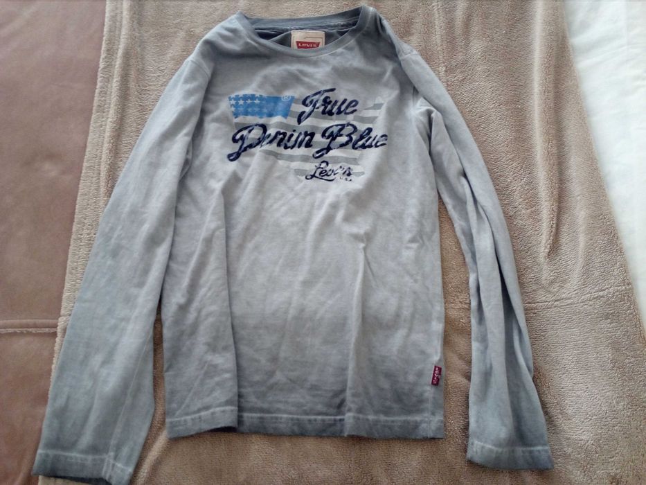 Levi's sweat menino