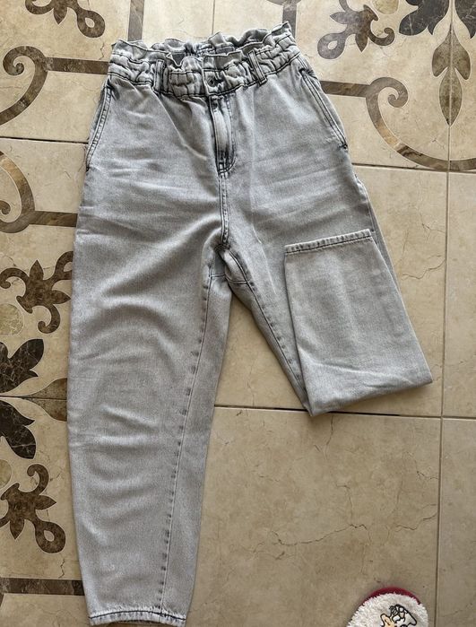 Джинсы Zara серые