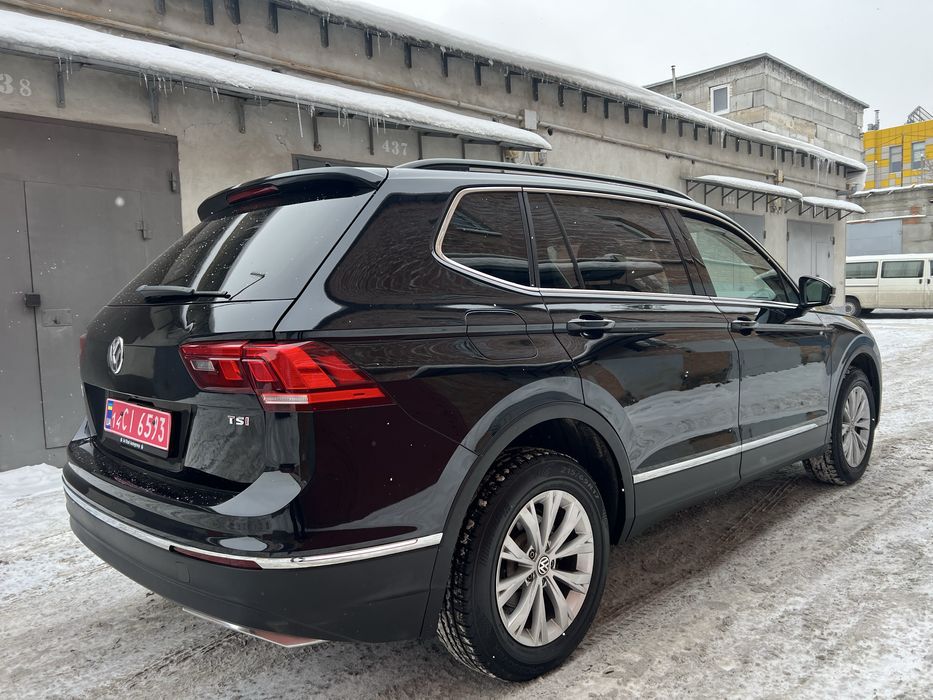 VW Volkswaget Tiguan  SE Allspace Шкіра/підігріви /Carplay /Android Au