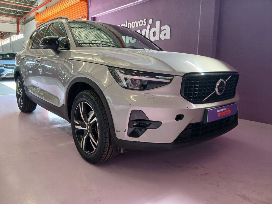 Volvo XC 40 1.5 T2 Plus Dark Auto