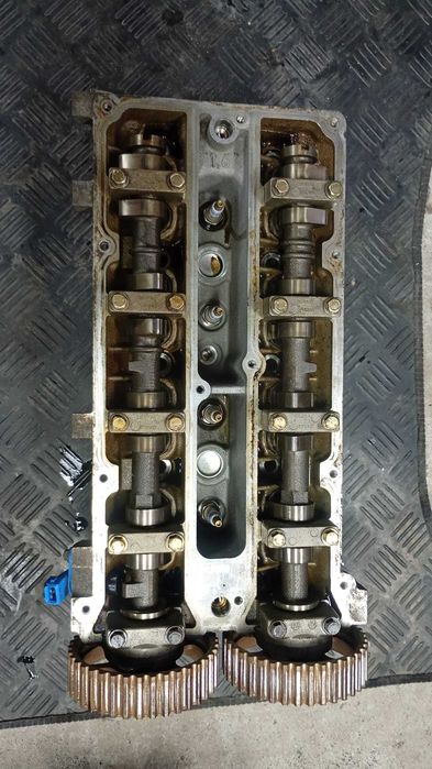 Głowica 1.6 16V Duratec 100km HWDB, SHDA, HWDA, SHDB, SHDC FORD