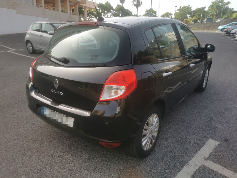 Renault Clio 1.2i de 2009 (140.000kms)