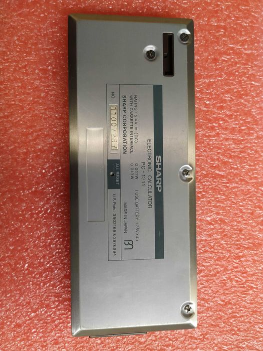 kolekcjonerski mini komputer Sharp PC-1211