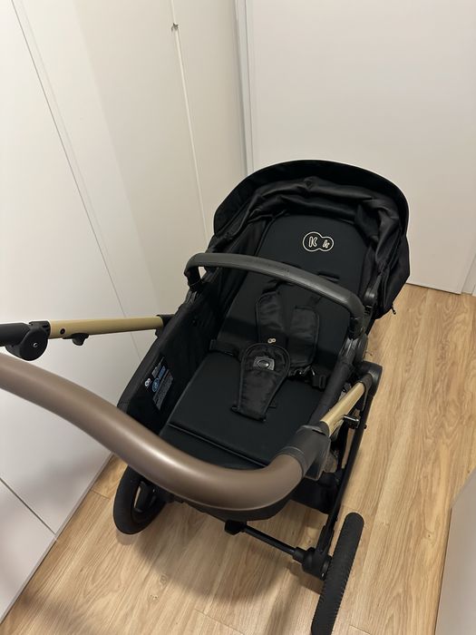 Carrinho bebé 4 em 1