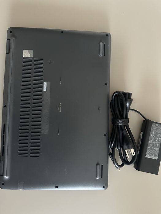 Dell Latitude 3540 15,6" IPS FHD Core i5-1335U 1.3Ghz 8GB RAM 256GB SSD