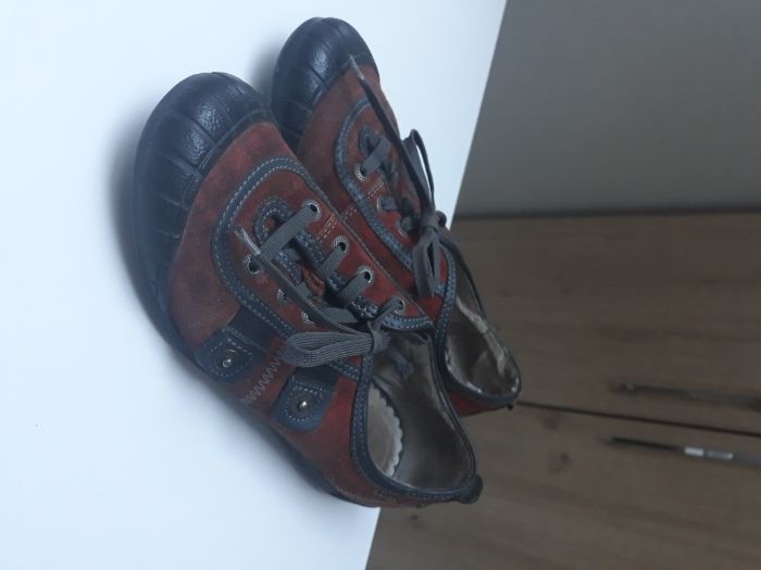 buty dziecięce zimowe,jesienne półbuty Bartek r.34 w dobrym stanie