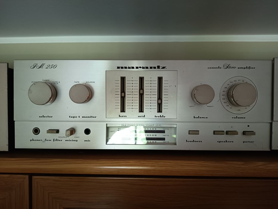 Decks de Cassetes & Amplificadores