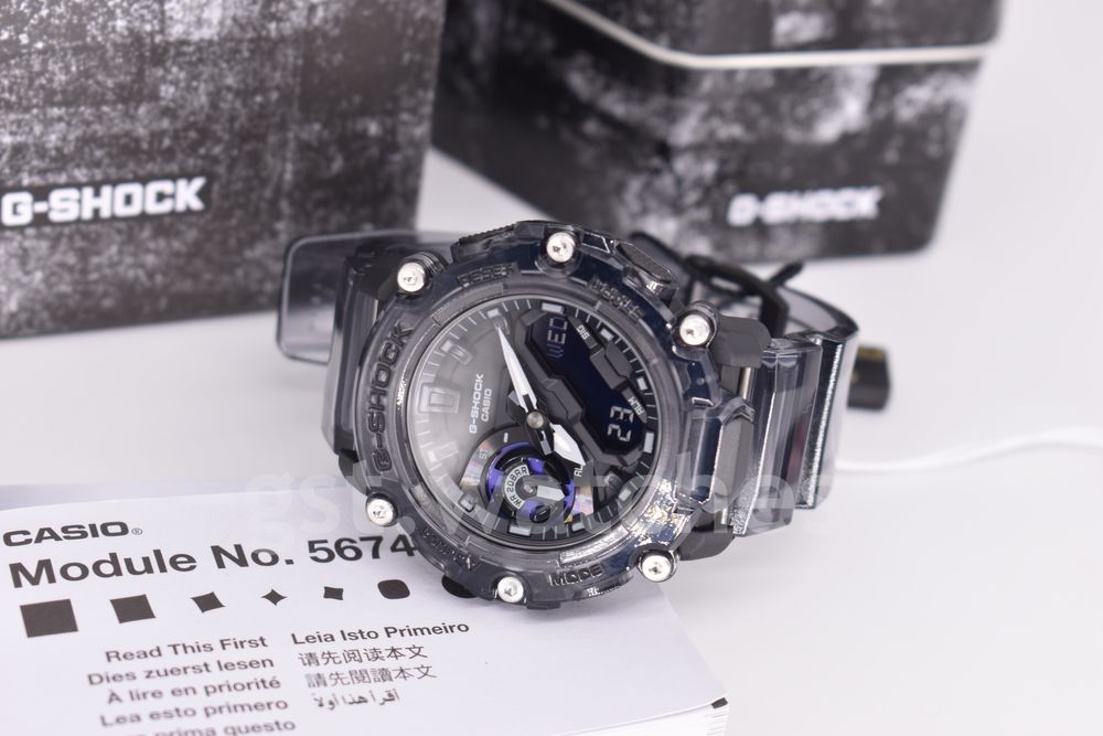 Casio G-Shock GA-2200SKL-8A NEW ORIGINAL | Carbon-Core