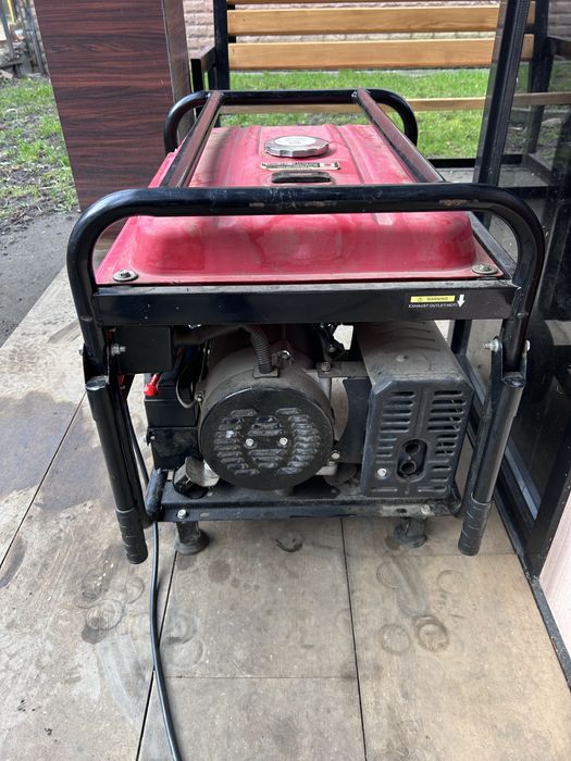 Бензиновый генератор HPG BS6500