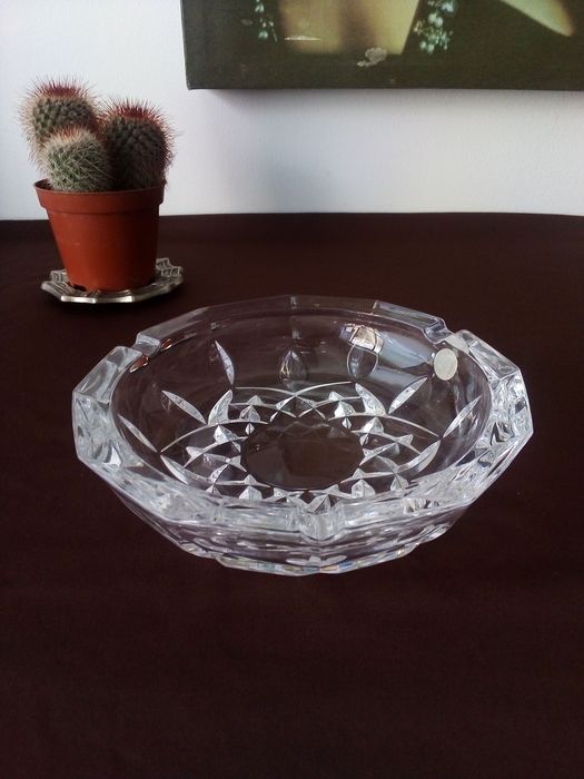 Crystal Ashtrays64861918248066126