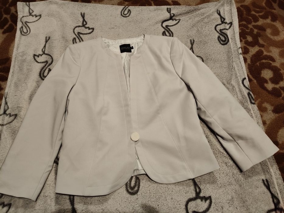 Szare bolerko/ żakiecik