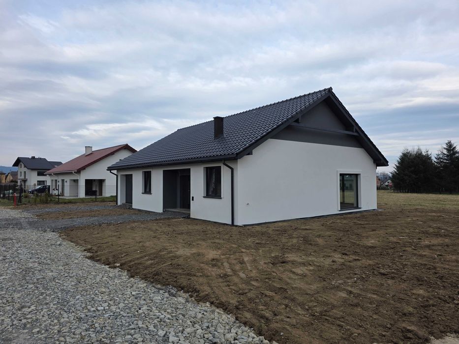 Dom Na Sprzedaż 180m2