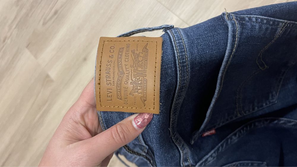 Calcas levis w27 novas com etiqueta