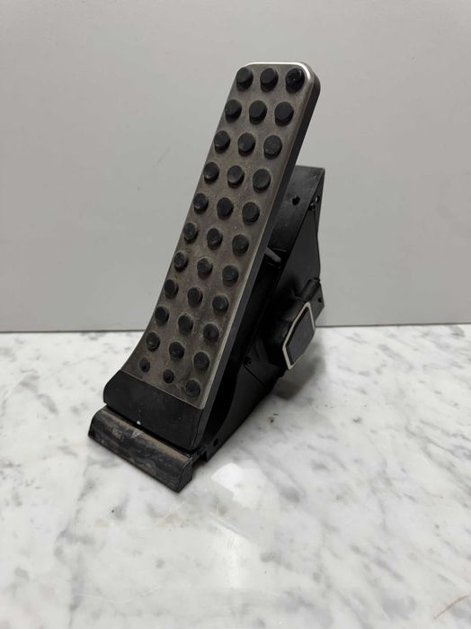 Potencjometr pedał gazu MERCEDES W204