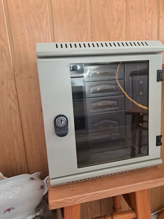 Szafa Rack Triton