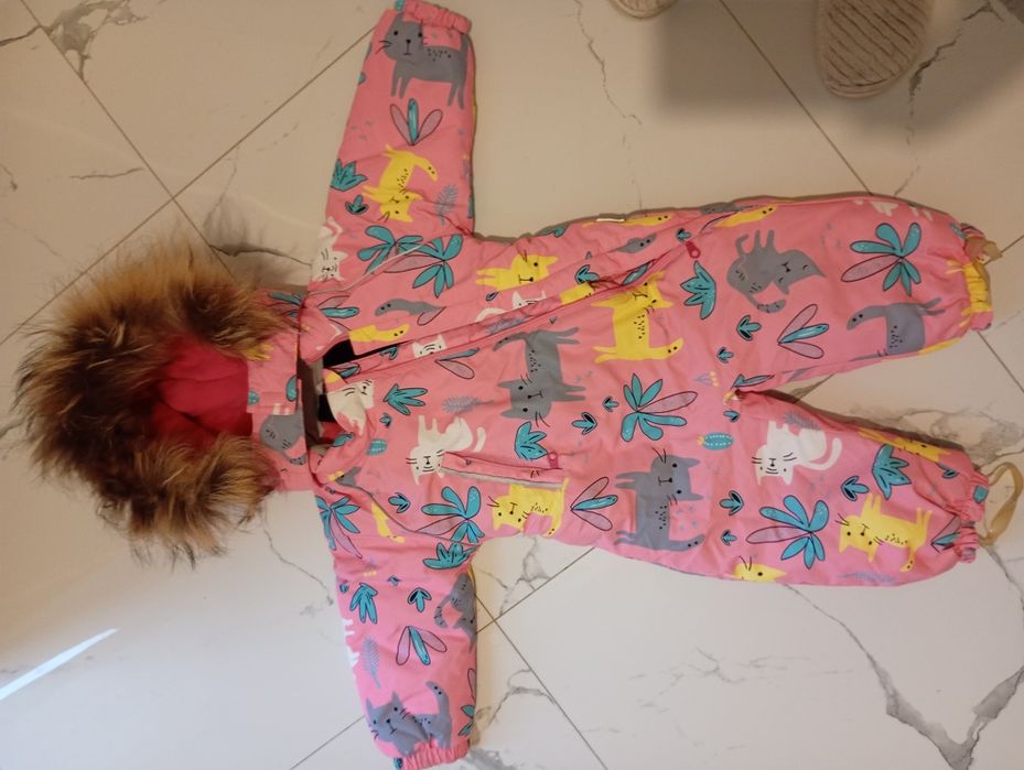 Дитячий комбінезон з взуттям