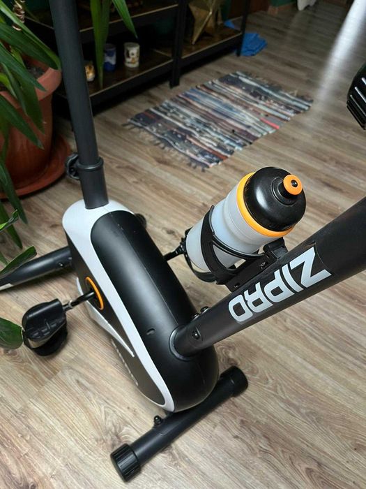 Rower stacjonarny Zipro Beat RS magnetyczny