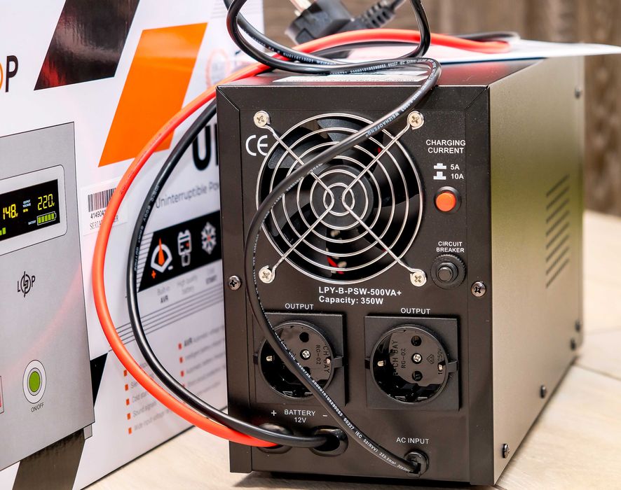 ДБЖ LPY-B-PSW-500VA+ ( Інвертор + Бесперебійник + Стабілізатор )