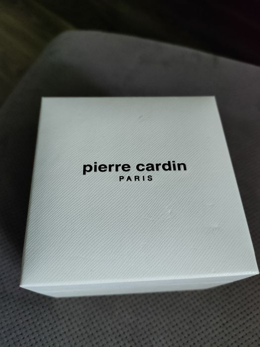 Zegarek damski z datownikiem Pierre Cardin Alfort
