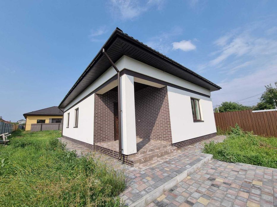 Долгосрочная аренда 1 єт.  дома 100  кв.м. в с.Осещина,6 сотки земли