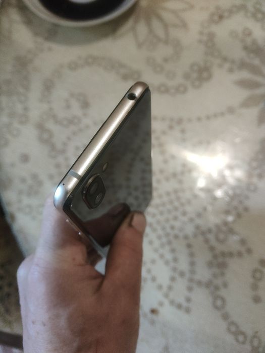 Sharp r3 snapdragon 855 6/128