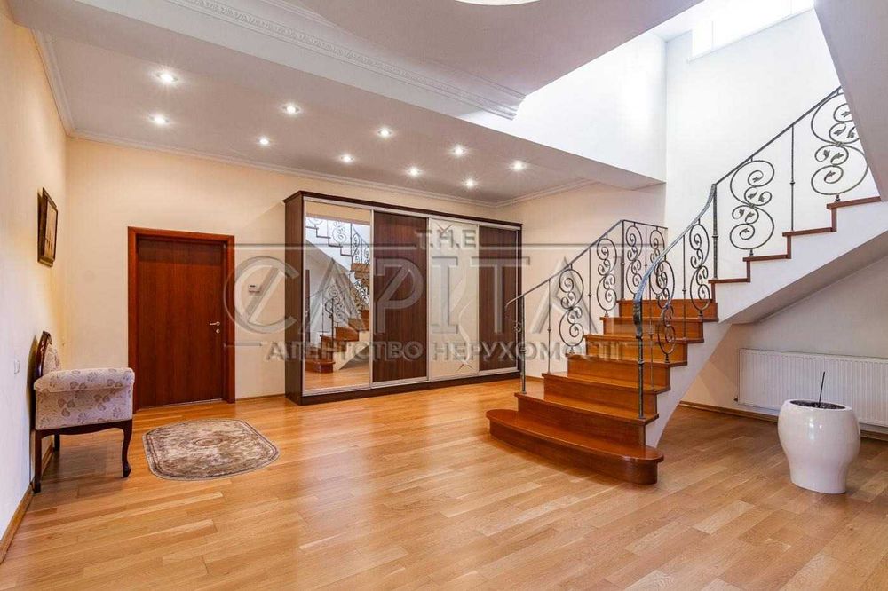 Продаж/Будинок/499 м2/Старі Безрадичі/вул Центральна/Обухівський район