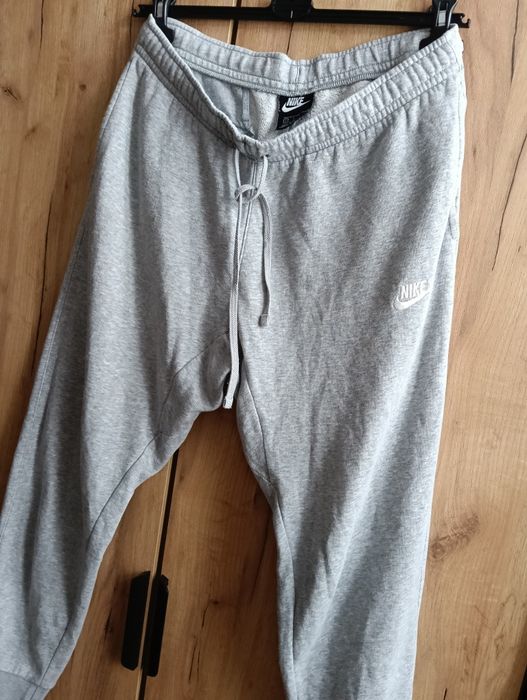 Dres Nike L spodnie Nike spodnie dresowe Nike