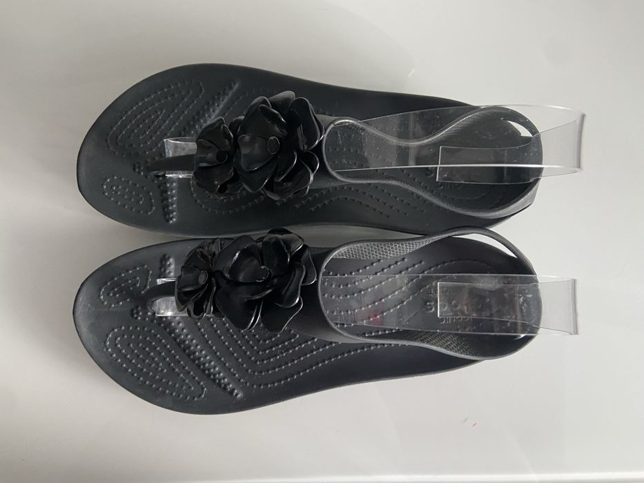 Sandały japonki Crocs Serena Embellish Flip r. 37/38 W7