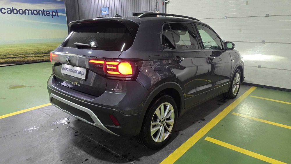 Volkswagen T-Cross 1.0 TSI  - Salvado