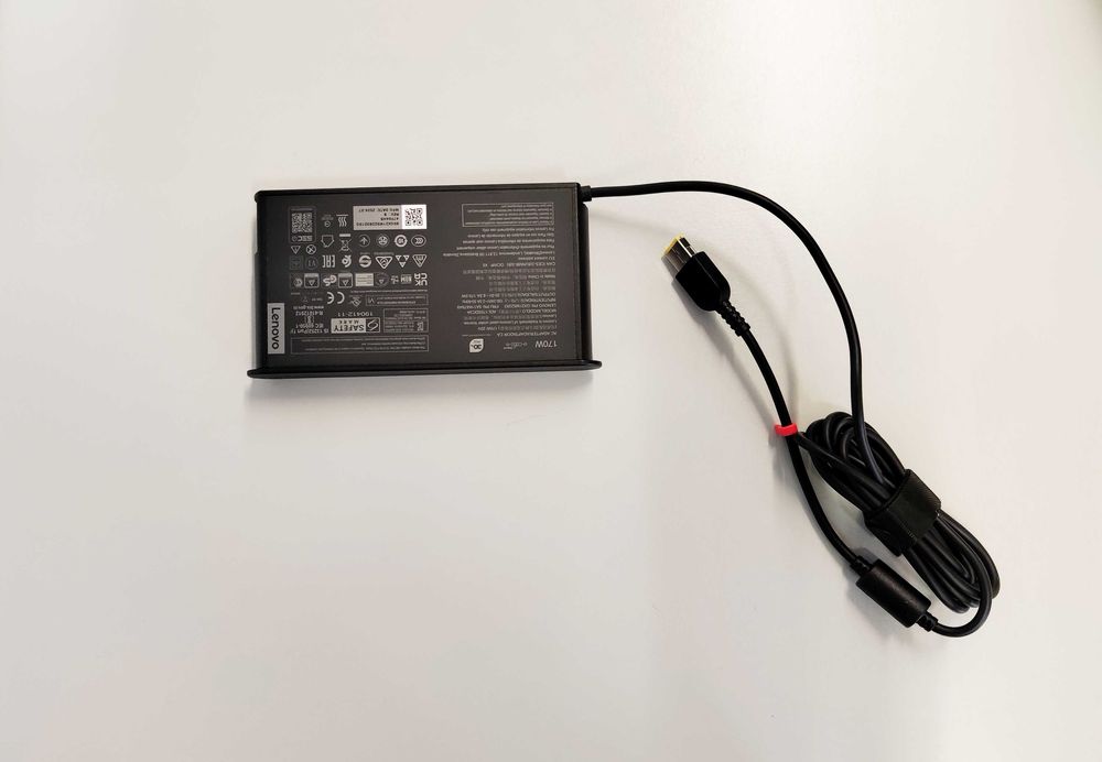 Carregador Lenovo Ponta Fina De 170 W