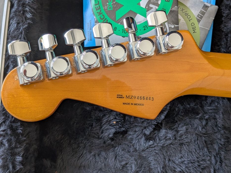 Fender Stratocaster Classic '50s (México) + Roland Cube-20GX + Hardcase