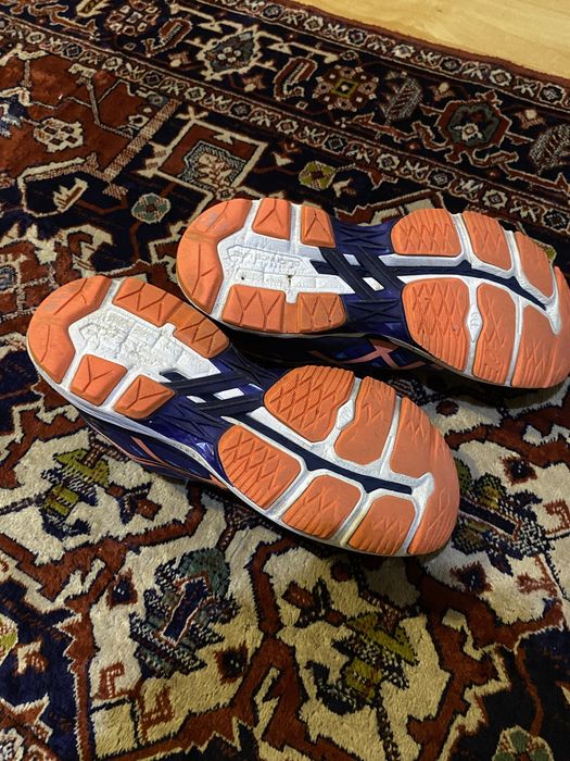 Кросівки ASICS GT-2000