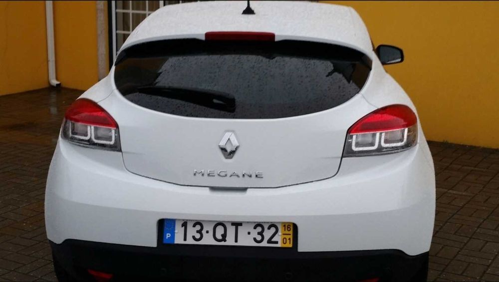 megane Coupe comercial
