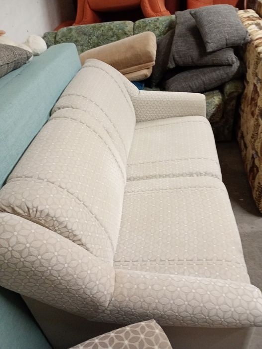 Sofa dwuosobowa rozkładana