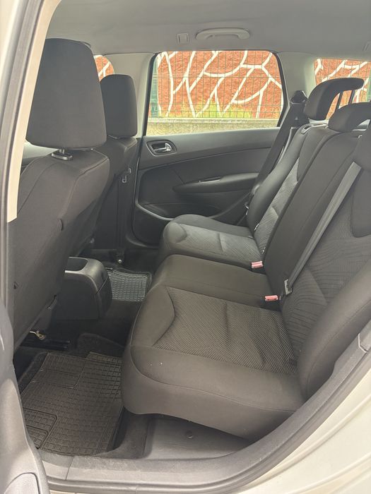 Peugeot 308 SW. foto 5