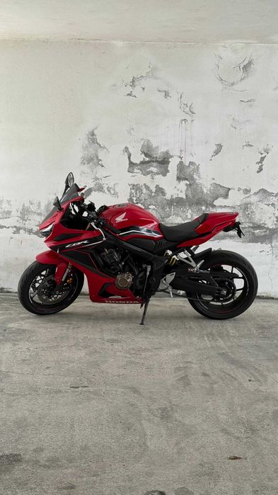 Honda CBR650R 35kw (Livrete)