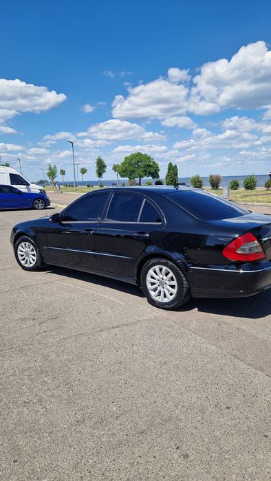 Продам Мерседес E 200 компресор